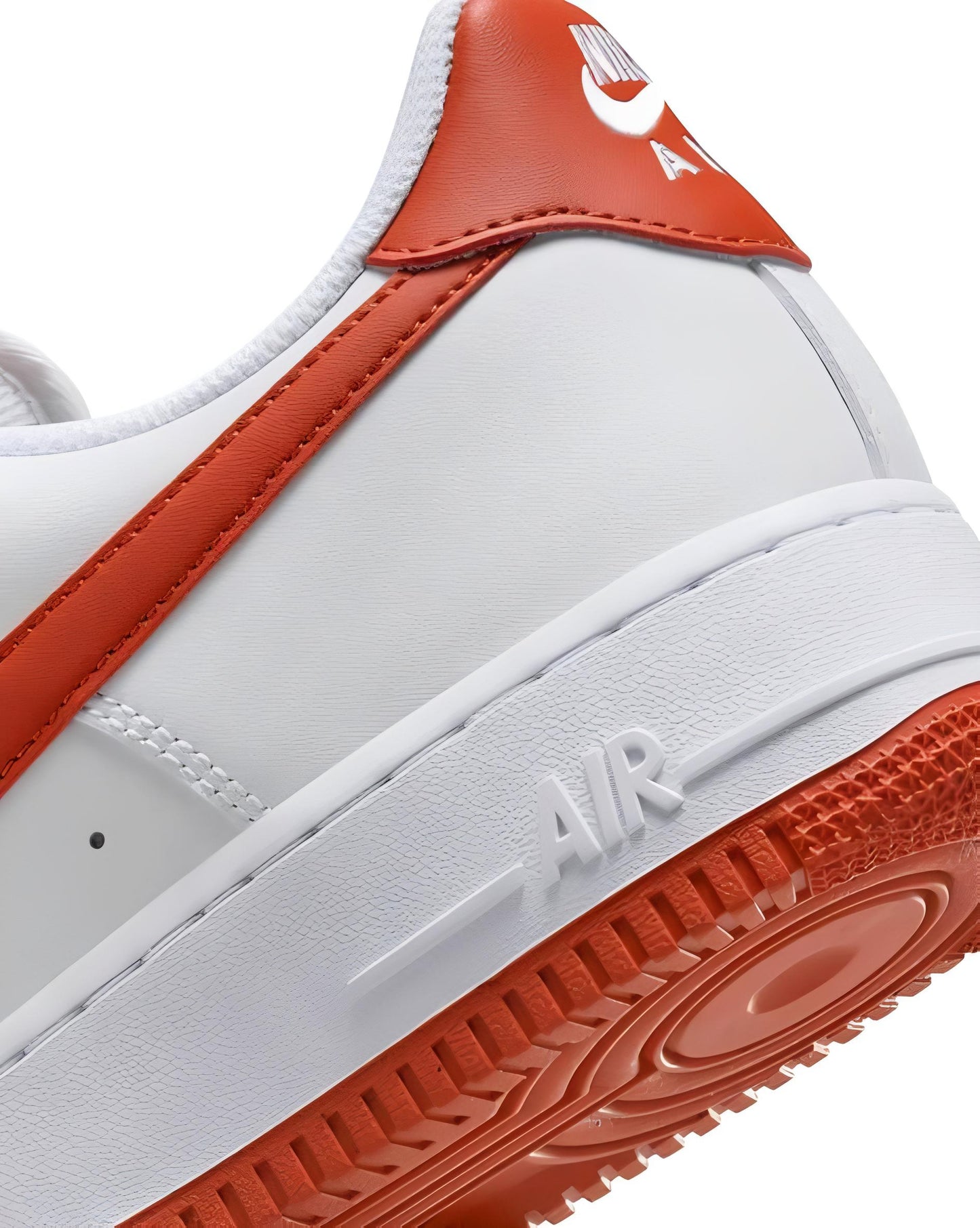 Men Air Force 1 '07 Lace-Up Sneakers: