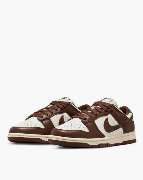 Men Dunk Low Retro Lace-Up Sneakers - Brown