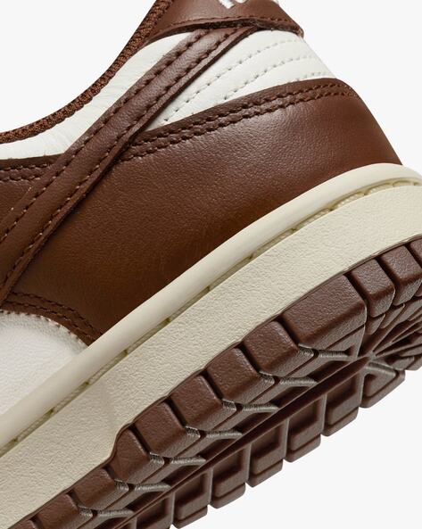 Men Dunk Low Retro Lace-Up Sneakers - Brown