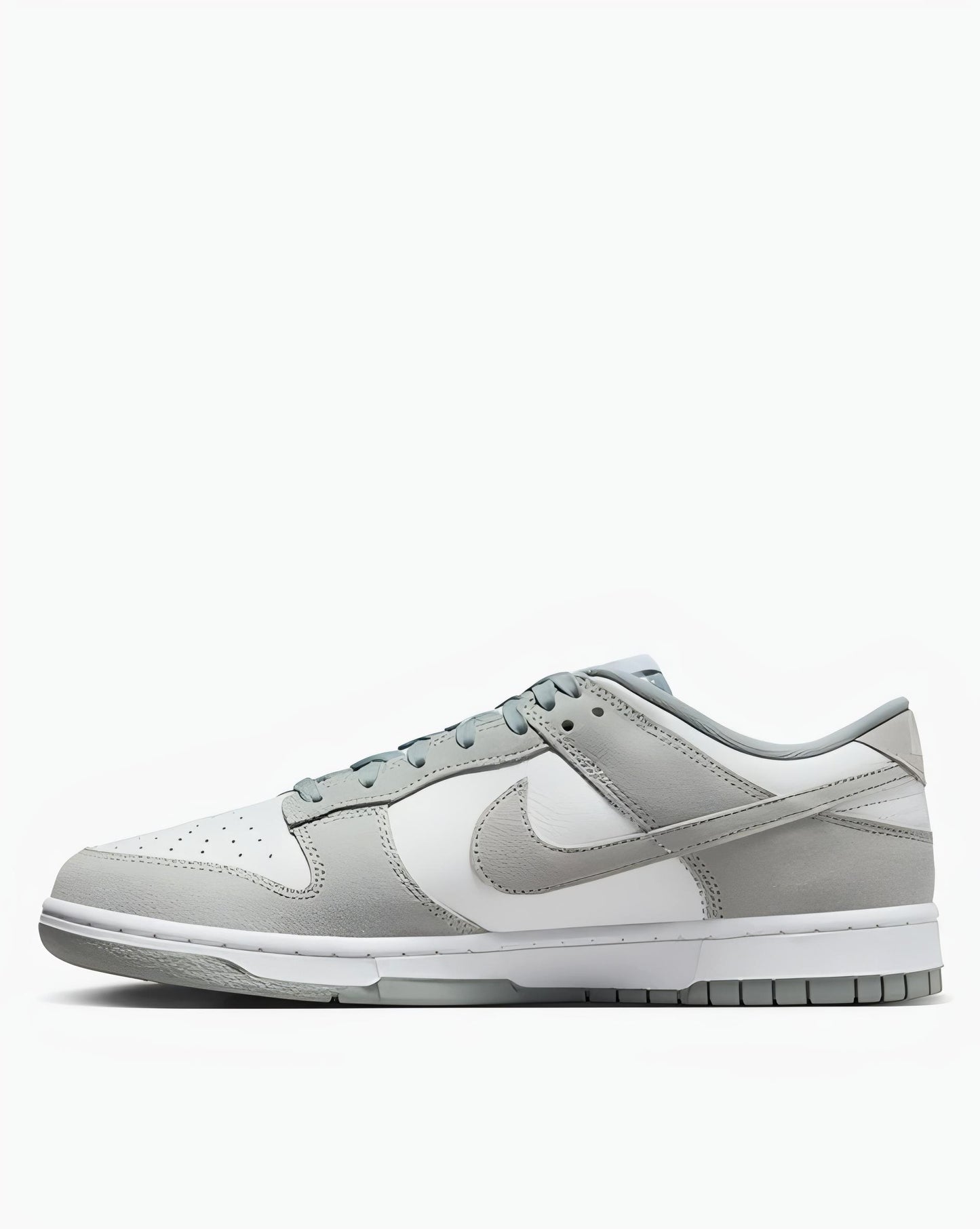 Men Dunk Retro Low-Top Lace-Up Sneakers
